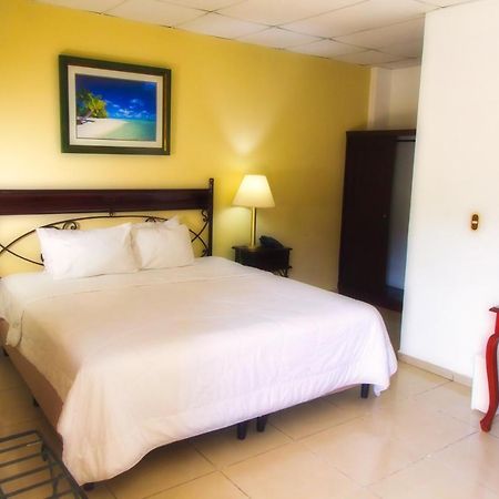 Hotel Santa Elena Antiguo Cuscatlán Eksteriør billede