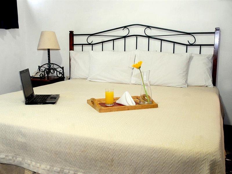 Hotel Santa Elena Antiguo Cuscatlán Eksteriør billede