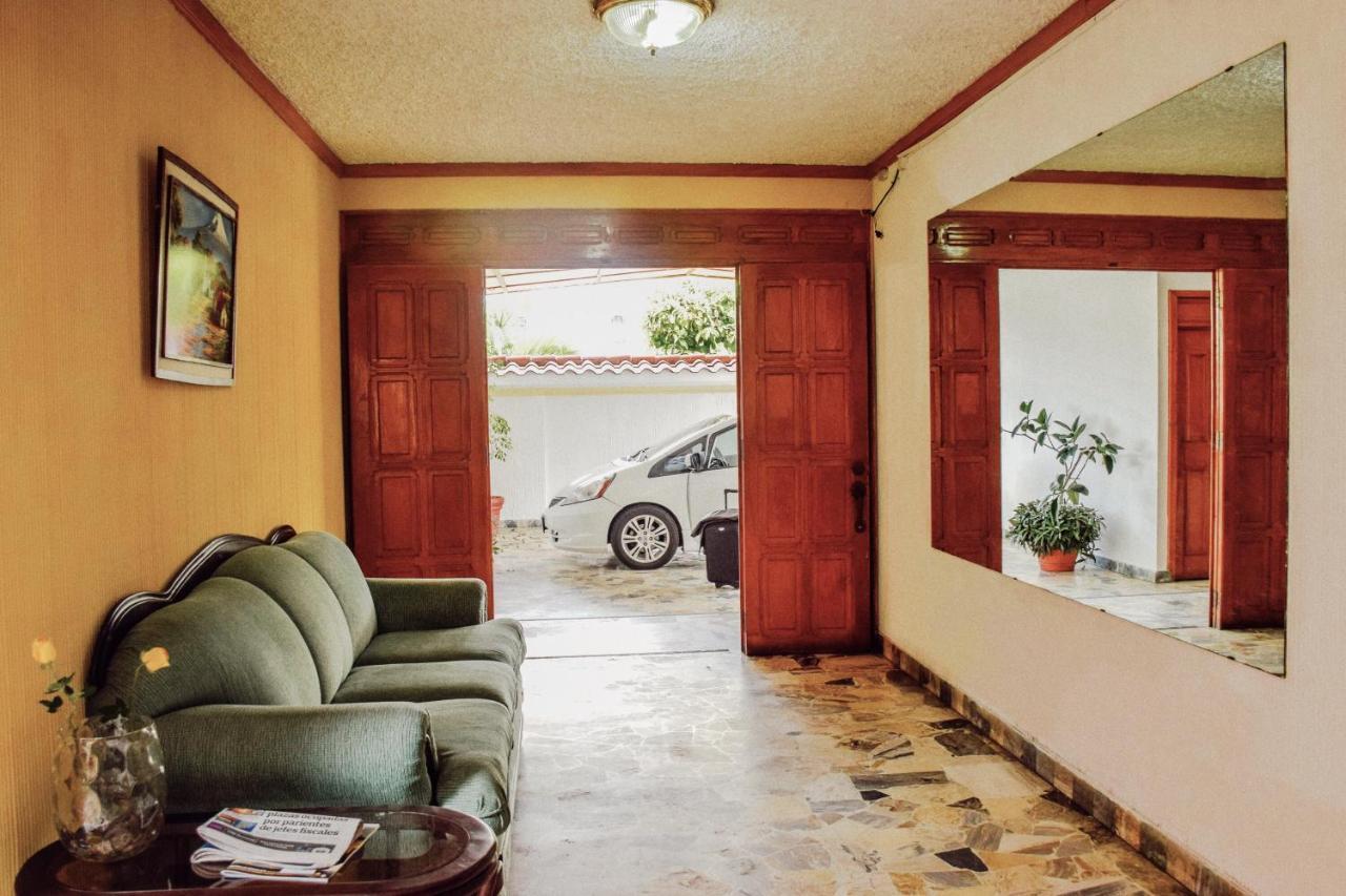 Hotel Santa Elena Antiguo Cuscatlán Eksteriør billede